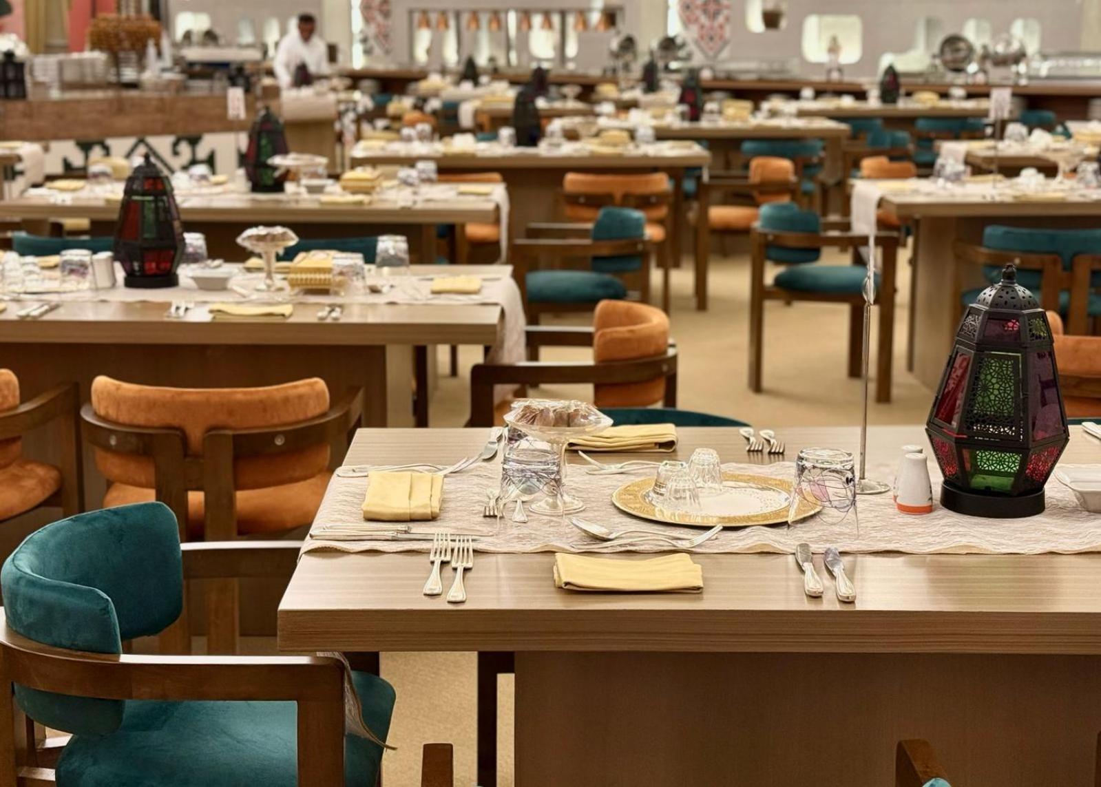 The Venue Jeddah Corniche Hotel Buitenkant foto The dining room at the Emirates Lounge at Dubai International Airport